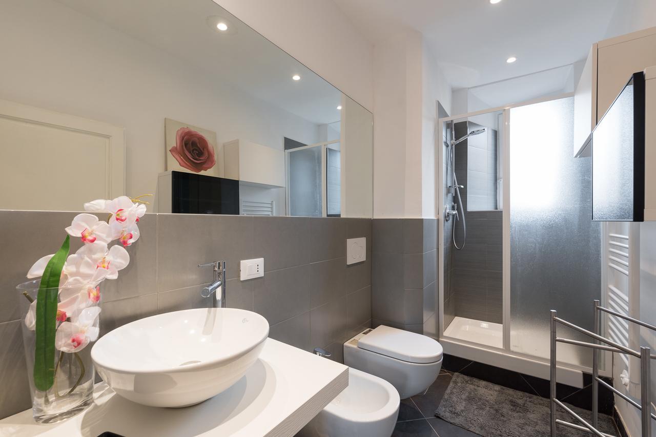 Old Bridge: Historical And Chic Apartment Firenze Bagian luar foto